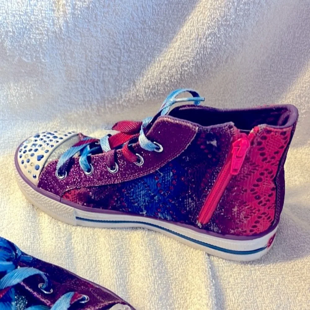 Skechers girls Twinkle Toes high tops in size 3